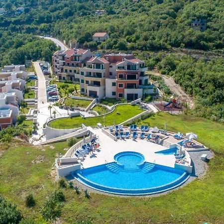 Lavender Bay Apartment F8 Morinj Bagian luar foto